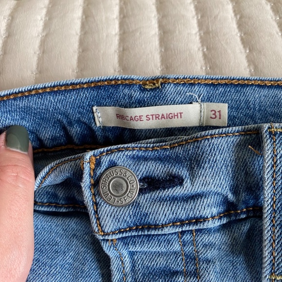 High Waist Ribcage Straight Leg Levi's - Picture 4 of 8